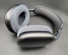 Apple AirPods Max Over-Ear Wireless Headphones – Space Gray/A2096