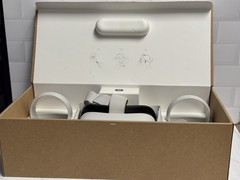 Meta Oculus Quest 2 256GB Standalone VR Headset – White – With Controllers #T4