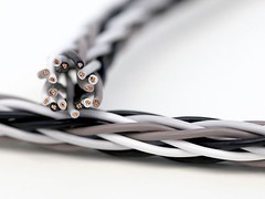KnuKonceptz Krux Interlaced Braided 8 Gauge Speaker Cable 8′ Pair w Banana Plugs