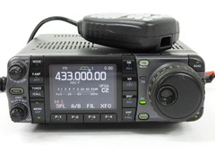 Icom IC-7000 Ham Radio HF VHF UHF Transceiver (works perfectly, head slides off)