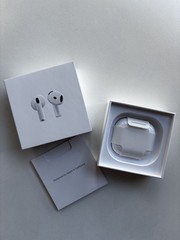 Apple AirPods (4th Generation) – Wireless Earbuds