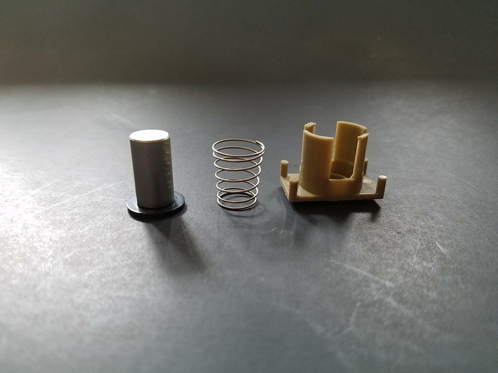 Push Button Cap + Spring + Holder for a Pioneer SX-550 Receiver