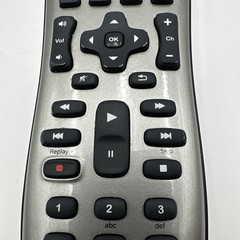 Logitech 915-000159 Harmony 650 Universal Color Screen Remote – Silver – Tested!