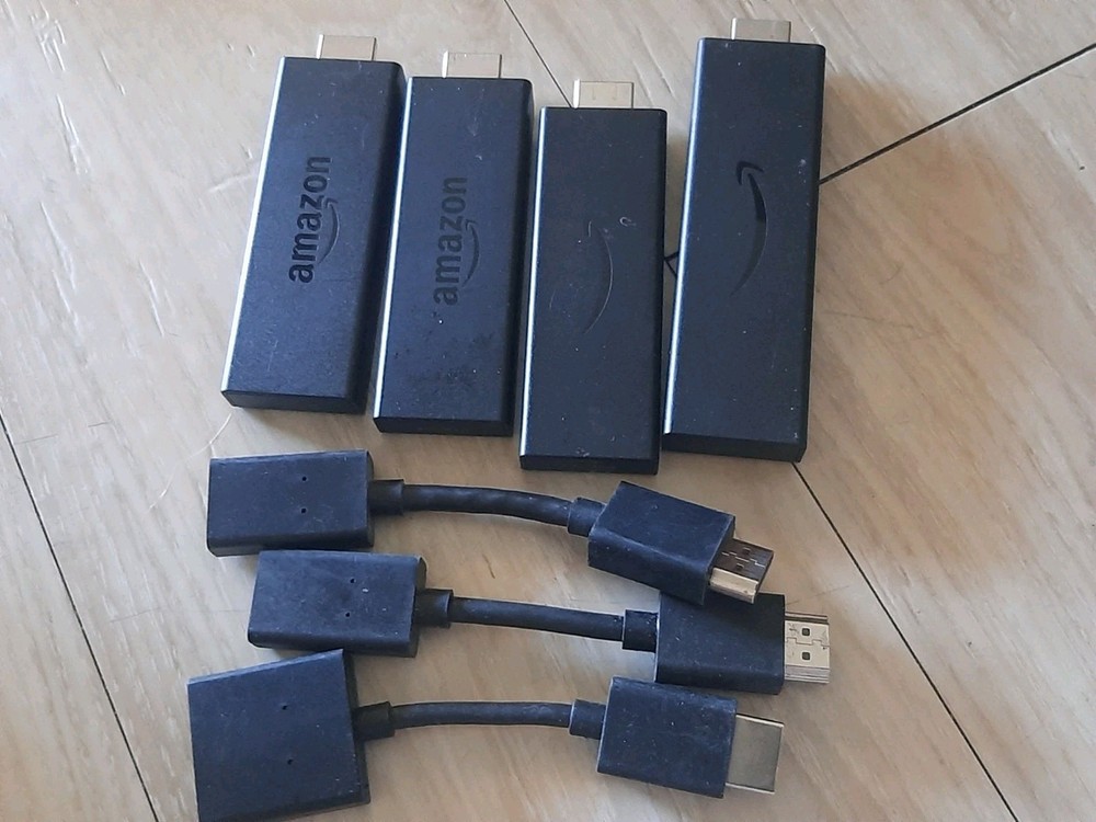 Lot of 5 Amazon Fire Stick MIXED LOT not Reset LY73PR s3l46n E9L29Y (4K 1st gen)