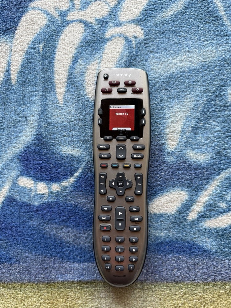 Logitech Harmony 650 Universal Color Screen Remote Silver Tested & Works