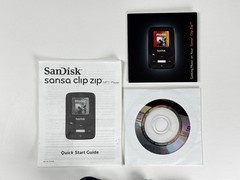 Sandisk Sansa Clip Zip 8GB MP3 Player FM Radio Voice Recorder Black New Unused
