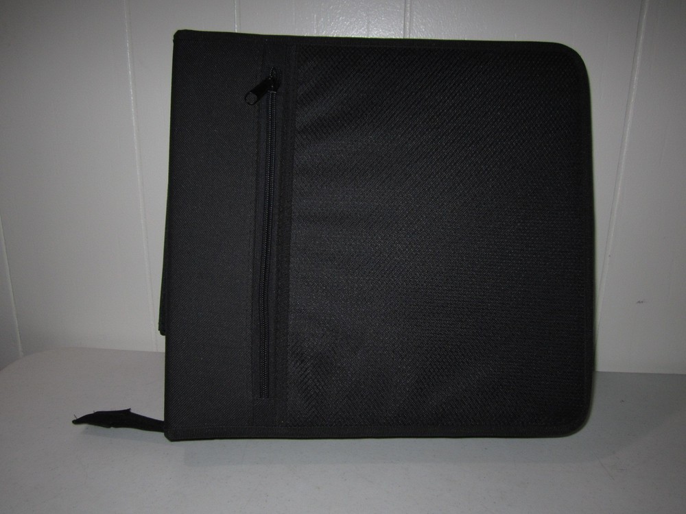 Case Logic/Unbranded 208 CD/DVD Storage Binder with Zipper Closure Brand New!