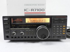 Icom IC-R7100 Ham Radio Communications Receiver + Box + Manual (primo condition)