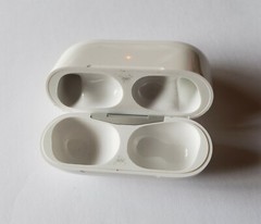 Original Apple AirPods Pro MAGSAFE Magnetic Wireless CHARGING CASE ONLY 1st Gen