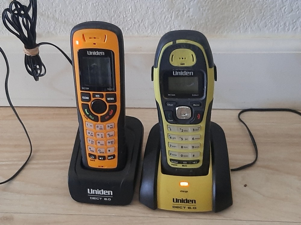 Uniden DECT 6.0 DWX337 Phone Rugged Handset MIXED LOT Yellow/green Dwx207