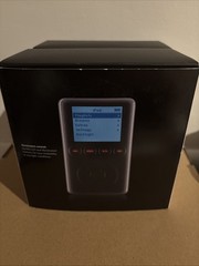 Apple iPod 3rd Generation 15GB w/ Original Box