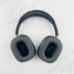 Apple AirPods Max Wireless Over-Ear Headphones Midnight USB-C 2024 Model
