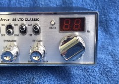 Cobra 25 LTD CB Radio Dual Mode AM/FM Made In Vietnam .Very Clean .Works Well.