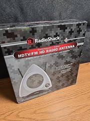 RadioShack UHF/VHF Antenna Cat No 15-1868 HDTV/FM HD w Cable Radio D323