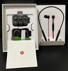 Beats X Wireless Bluetooth In-Ear Headphones ✅️-Black/ Red