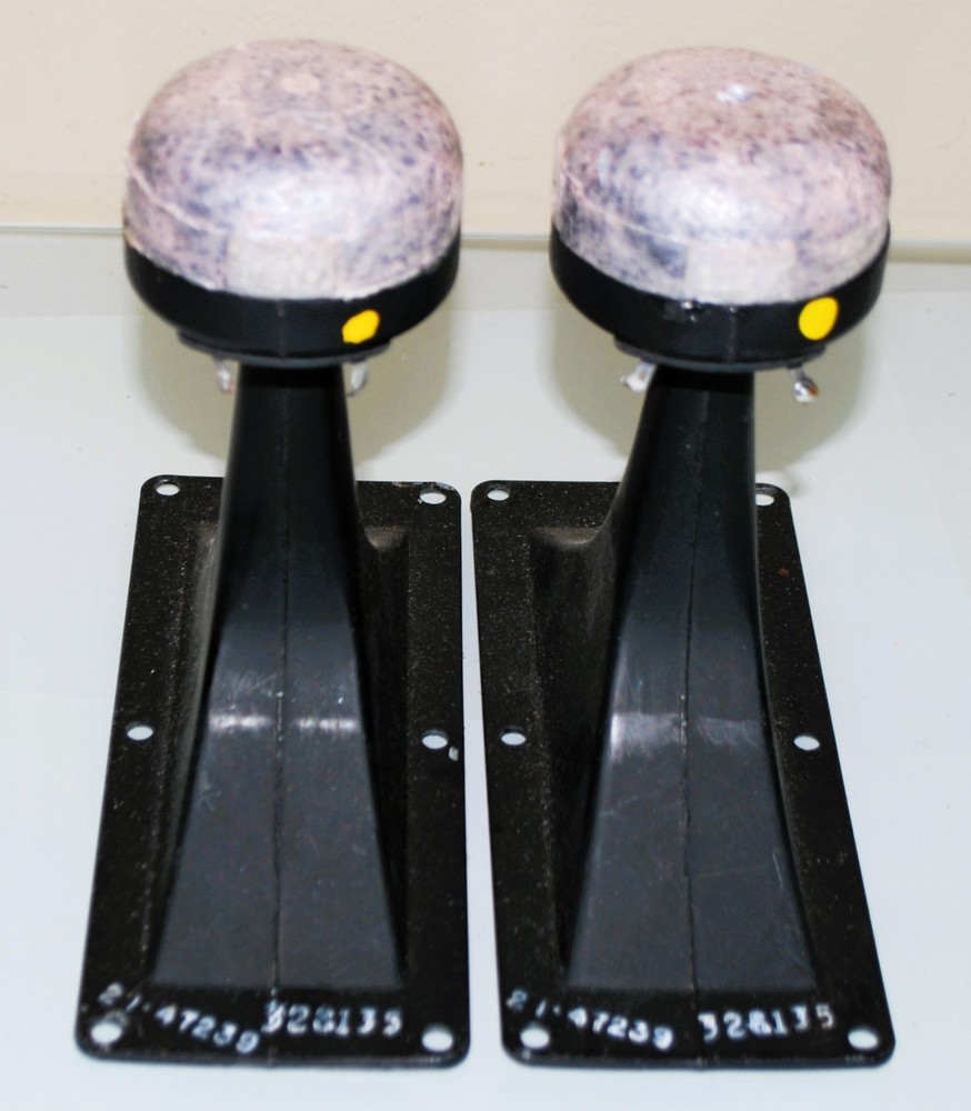 vintage pair of Utah Metal Horn Speakers 7.2 DCR