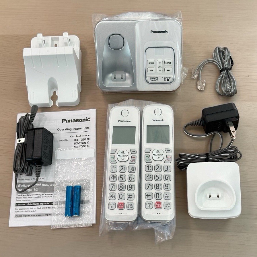 Panasonic KX-TGD832W White DECT 6.0 Expandable Cordless Answering Phone System