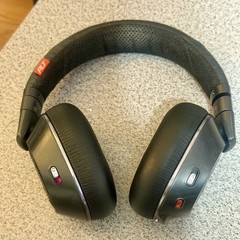 Plantronics Voyager 8200 Headphones B8200 UC Bluetooth USB-C Rechargeable TESTED