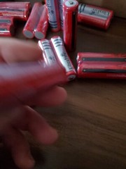 50 Ultrafire BRC 3000 Mah 3.7 Volt Lithium Ion Batterys & 25 Chargers