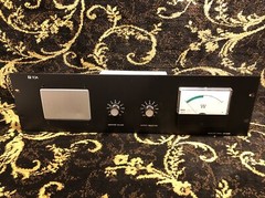 TOA MP-032B 10 CHANNEL PASSIVE MONITOR PANEL (**Small dent of speaker cover)