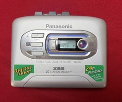Panasonic RQ-C10V Walkman AM/FM Radio Personal Cassette Player 1999 90s