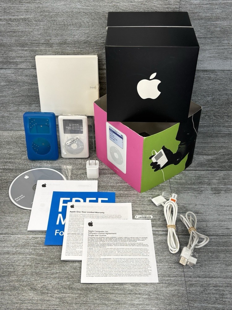 Apple iPod 20gb 4th Generation 2004 A1059 W/Box Manuals Accys Bundle***READ***