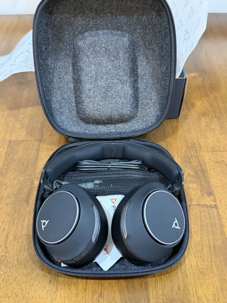 Poly Voyager Surround 80 UC Microsoft Teams Certified USB-C Headset +USB-C/A