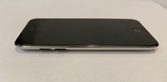 Apple iPod Touch 4th Generation Black (32 GB) (NEW, OPEN BOX)