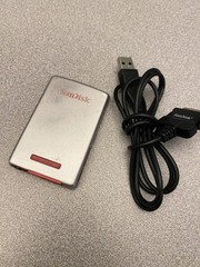 SanDisk Sansa Fuze 4GB MP3 Player Red Great Condition Works Great