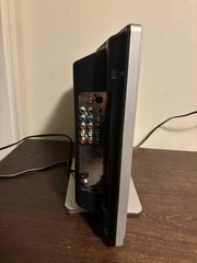 2007 Sanyo Model DP19647 19″ TV Monitor 720p HDTV AV Gaming