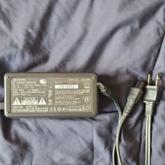 Sony AC-L10A AC Power Adapter 8.4V 1.5A Black 2-Prong US to 2-Pin