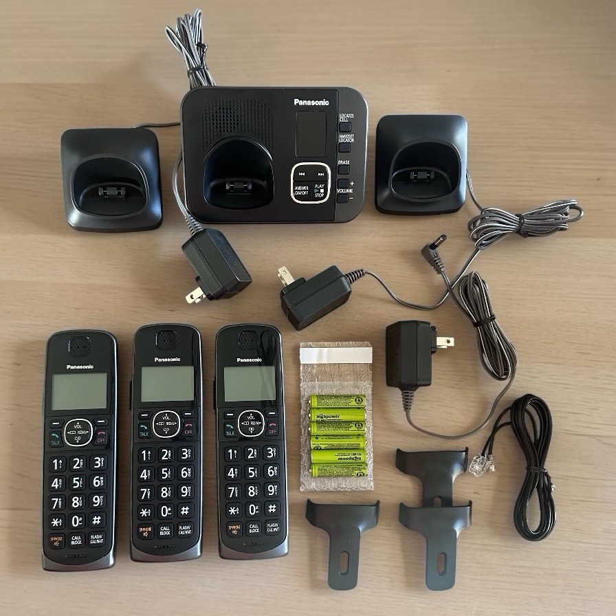 Panasonic KX-TG3833M 3-Handset Black Cordless Phone System w/Answering System