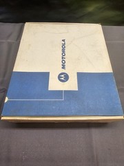 NEW in Box Motorola CDM750 UHF 403-470MHz 40 Watt AAM25RKC9AA1AN