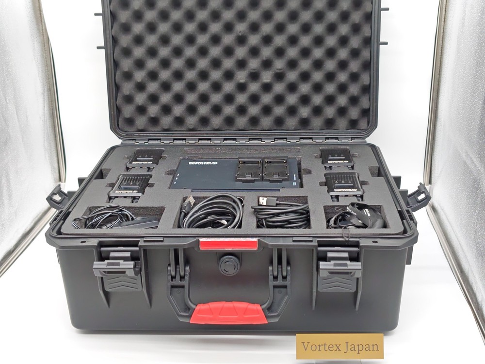 Hollyland Mars T1000 1000ft Full-Duplex Wireless Intercom System w/ heard case