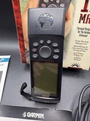 Garmin GPS 12 Handheld Personal Navigator
