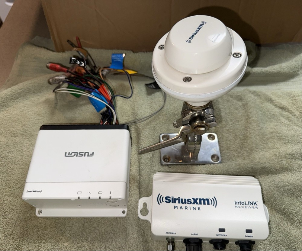 Fusion Marine Receiver and XM Weather Receiver