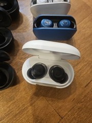Lot JLab JBuds Air Icon True Wireless Headphones Black – Used –