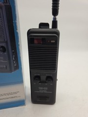Vtg. RadioShack Realistic TRC-222 40-Channel 5-Watt Citizen’s Band Walkie-Talkie