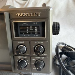 Bentley Model 4500 Portable Black and White 4.5 Inch Television w/ Power Supply