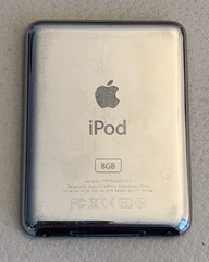 Apple iPod A1236 Nano 3rd generation MP3 Player 8GB Black Works