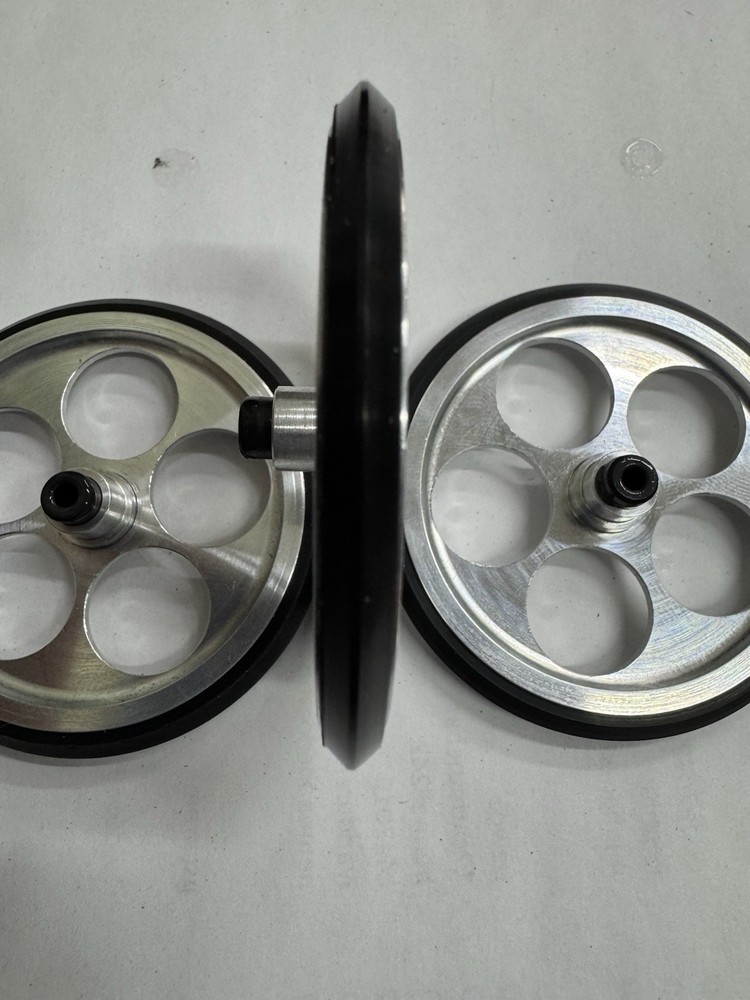 Lenco L70 Idler Wheel With Shaft 3mm