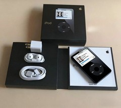 NEW Apple iPod Classic Video 5th Generation 30GB/60GB/80GB/128GB/256GB All Color