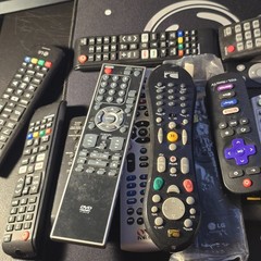 Lot Of 31 Remote Controls – Various Brands, Sony, Zenith, Samsung, LG Work