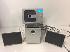 Brookstone mwCD v1.0 Executive Micro CD System FM Radio Subwoofer Remote