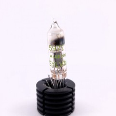 1 X 5977 SYLVANIA TUBE. 1970s PROD. 2. CE801