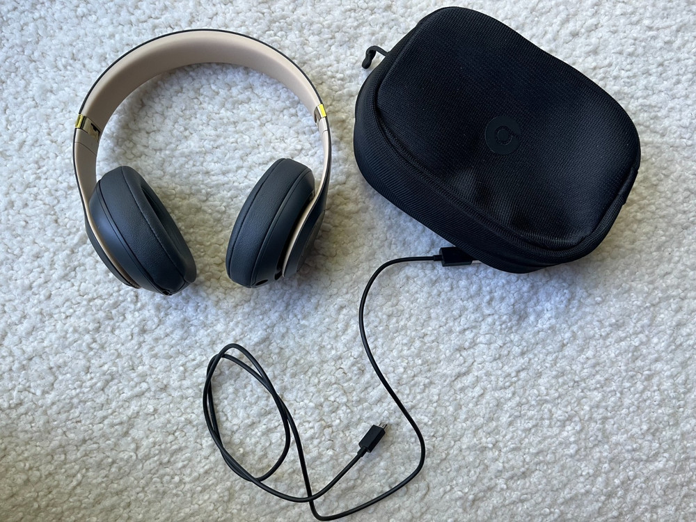 Excellent – Beats Wireless Studio 3 Black/Gold