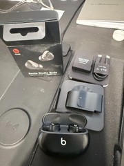 Beats by Dr. Dre Studio Buds – Black