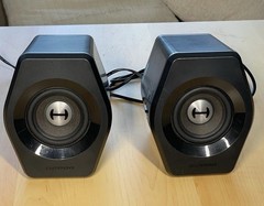 Edifier G2000 Bluetooth RGB Powered Speakers AUX USB Tested Working Pair