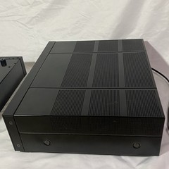 Yamaha M-70 & C-70 Power Amp/ Pre-Amp Combo – Both Power On – Not Fully Tested