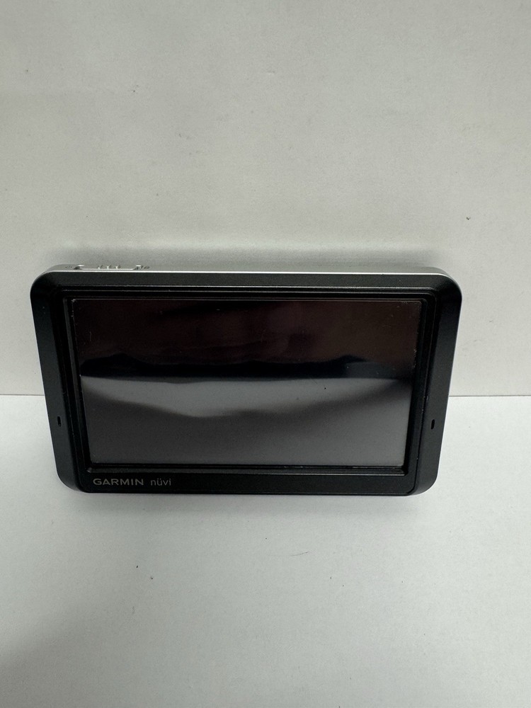 Garmin Nuvi 760 GPS Travel Navigation System Bluetooth Bundle w/Charger & Mount